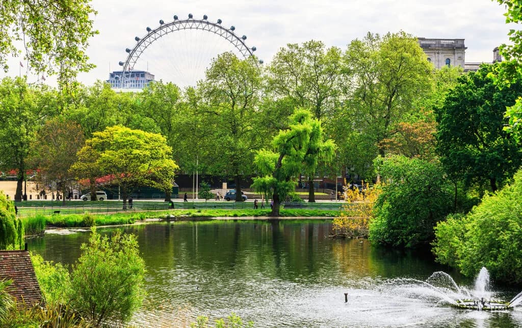 🌳Offline Women Explore the Royal Parks: St. James's Park