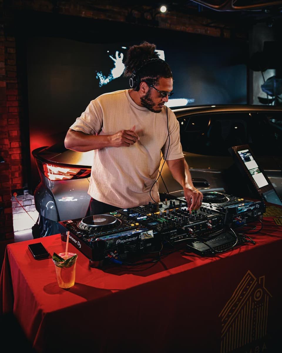 Little Lago Kollective presents: Bushman - WeAreiDyll Records in conversation with DaMystri1