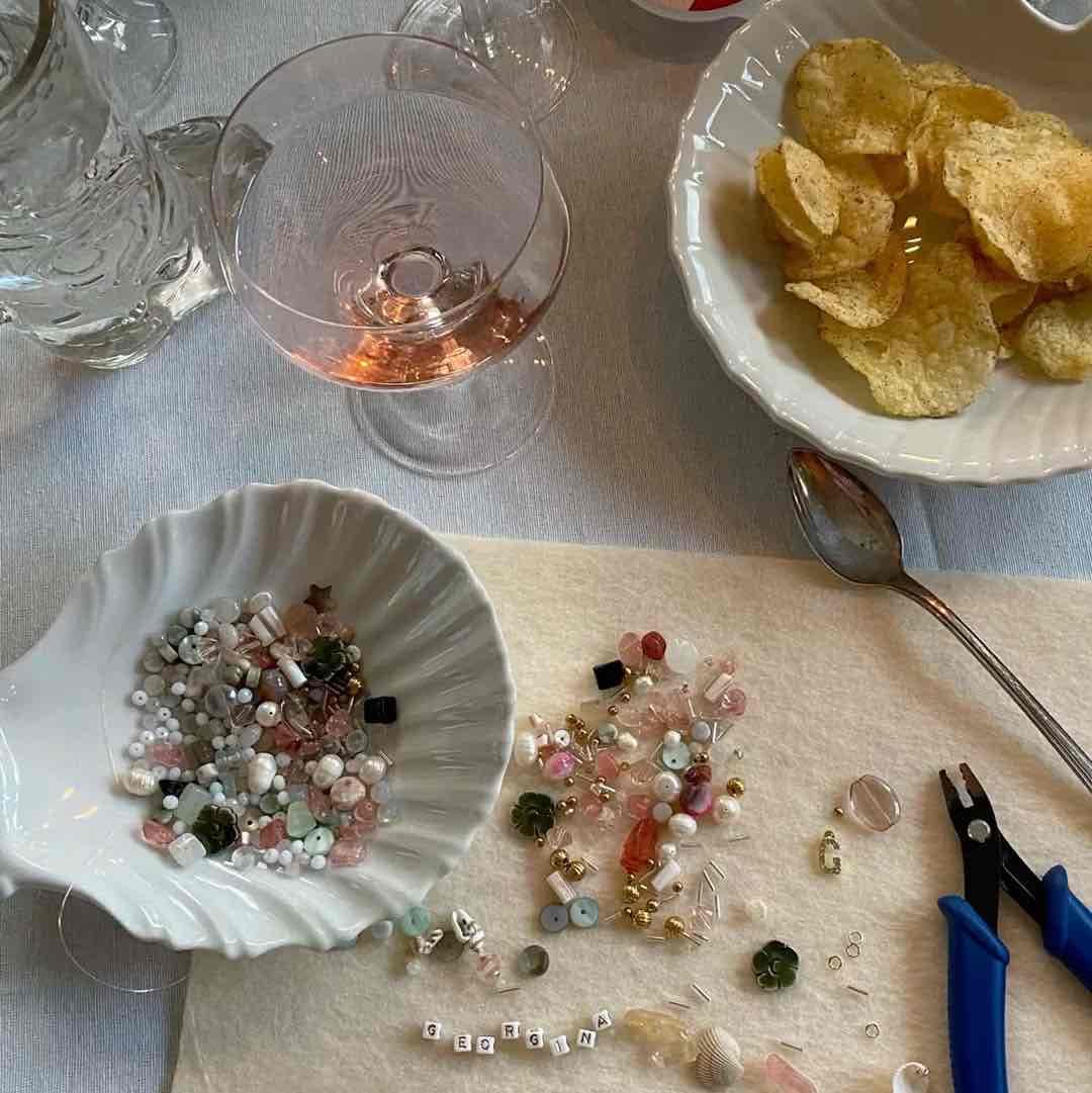 Cocktails & Beading Evening 🍸✨🌺